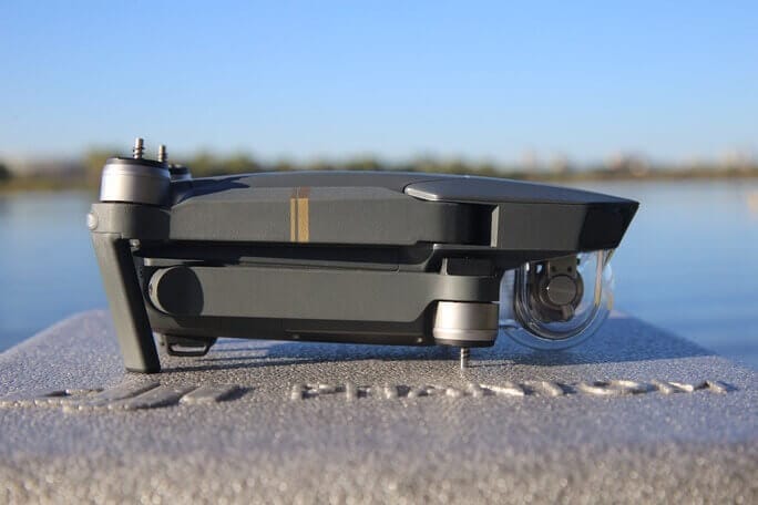 le drone vu de cote