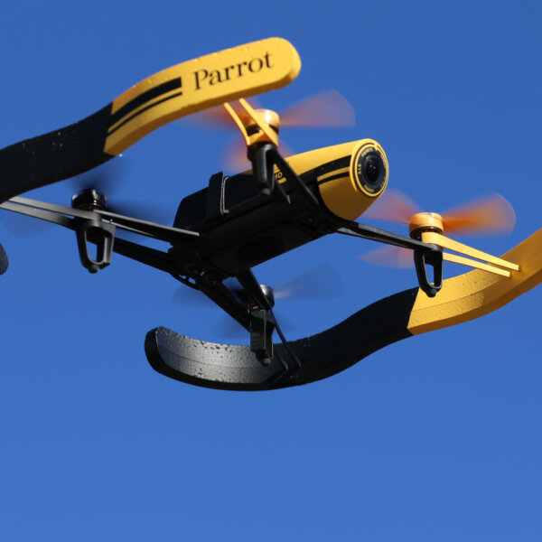 Comment réinitialiser un drone Parrot ?